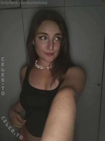 Full leaked Evelynxka page private onlyfans photo