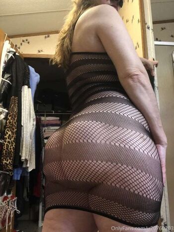 Full leaked Everyonelovespixie private onlyfans photo