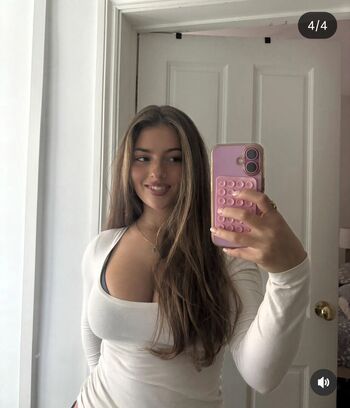 Full leaked Everythingdarcy private onlyfans photo