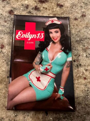 Full leaked Evilyn private onlyfans photo