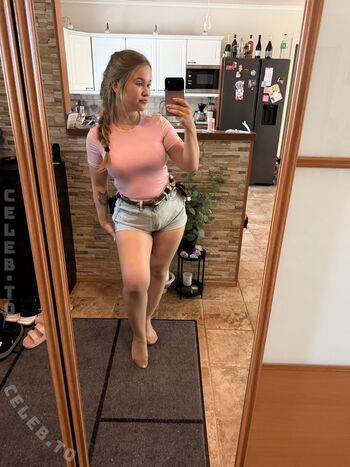 Full leaked Evviepp private onlyfans photo