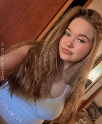 Full leaked Evviepp private onlyfans photo
