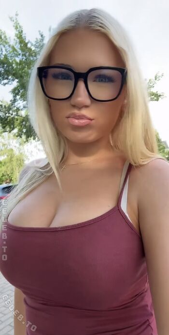 Full leaked Evx rnk private onlyfans photo