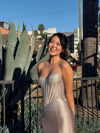 Full leaked Extraemily private onlyfans photo