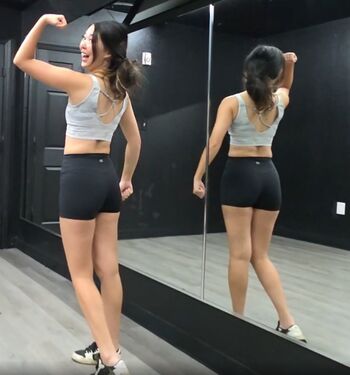 Full leaked Extraemily private onlyfans photo