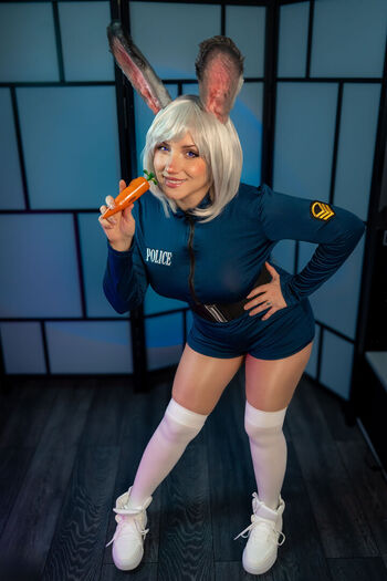 Full leaked Ezy summers cosplay private onlyfans photo