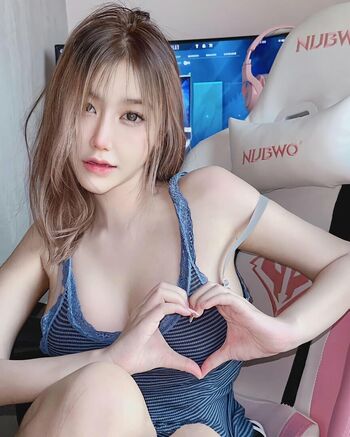 Full leaked F manatsanan private onlyfans photo