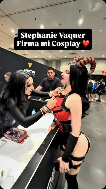 Full leaked Fabibiworldcosplay private onlyfans photo