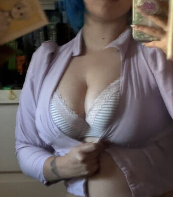 Full leaked Faetrouble private onlyfans photo