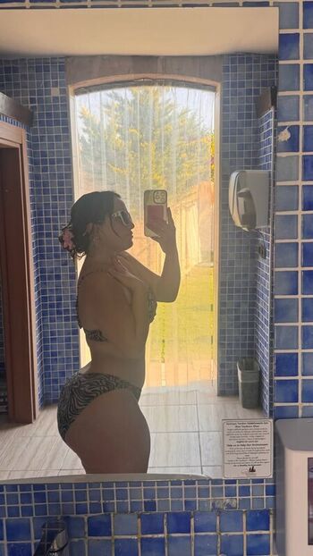 Full leaked Fatmaakonca private onlyfans photo