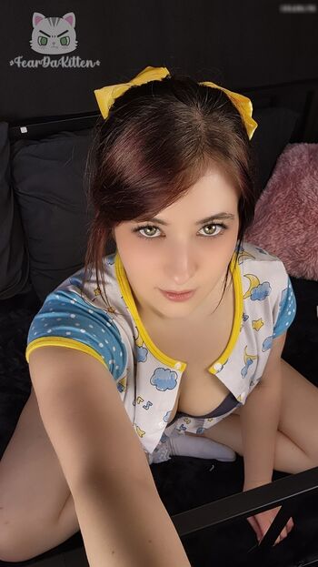 Full leaked Feardakitten private onlyfans photo