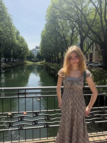 Full leaked Felinenyaa page private onlyfans photo