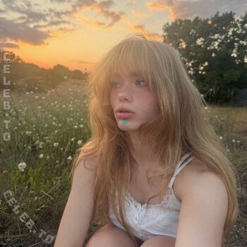 Full leaked Felinenyaa private onlyfans photo