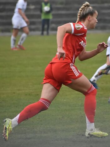 Full leaked Female football page private onlyfans photo