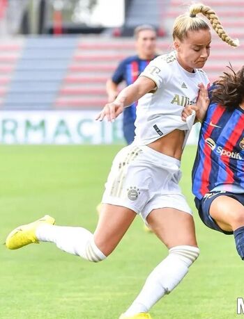 Full leaked Female football page private onlyfans photo