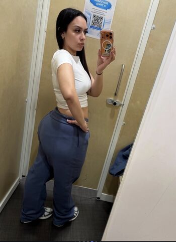 Full leaked Fernandadreah private onlyfans photo