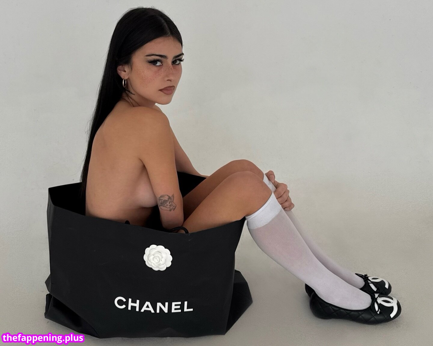 ffjolla / ffjolla  / ffjolla / Fjolla Arifi Nagie OnlyFans Zdjęcie #4