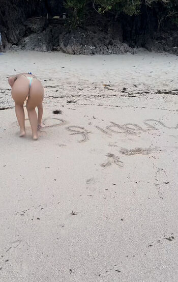 Full leaked Fidan atalay private onlyfans photo