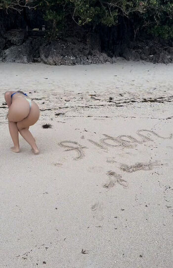 Full leaked Fidan atalay private onlyfans photo