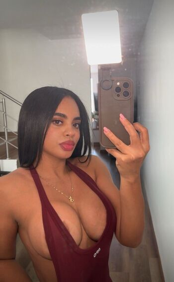 Full leaked Tatianamelara/ private onlyfans photo