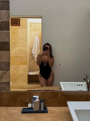 Full leaked Fiorella retiz page private onlyfans photo