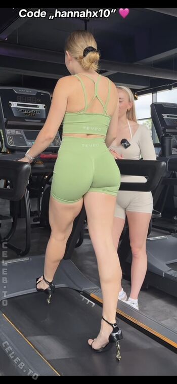 Full leaked Fitbyhannaah page private onlyfans photo