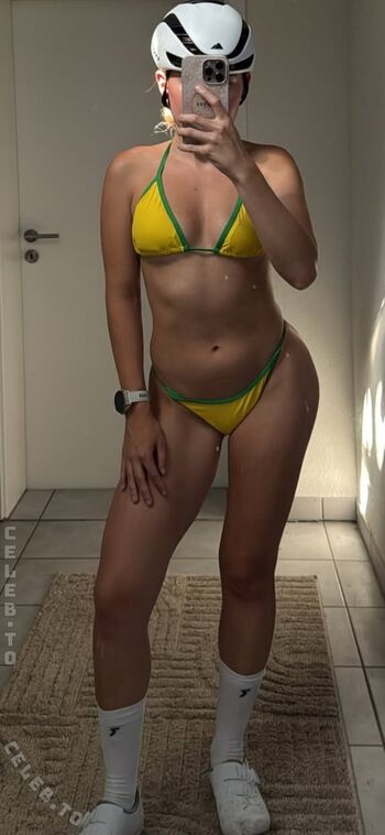 Full leaked Fitbyhannaah private onlyfans photo