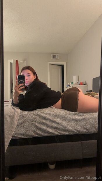 Full leaked Fitpoppi private onlyfans photo