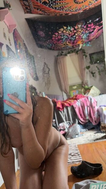 Full leaked Flat chests private onlyfans photo