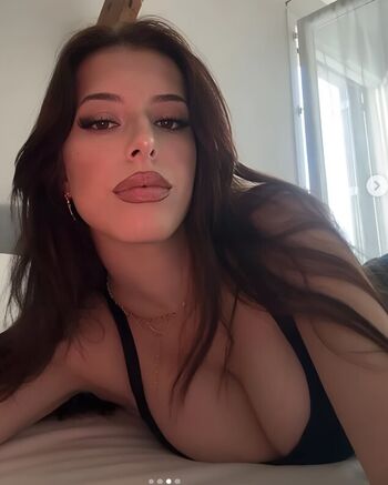 Full leaked Flavie chl private onlyfans photo