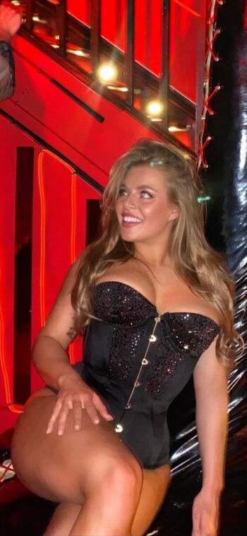Full leaked Fliss rowbotham private onlyfans photo