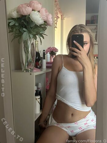 Full leaked Flooora o private onlyfans photo