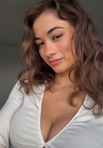 Full leaked Florineofff private onlyfans photo