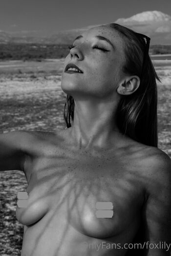 Full leaked Foxlily private onlyfans photo