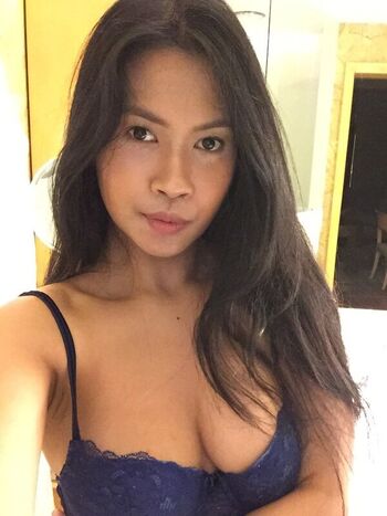 Full leaked Foxypomluvx private onlyfans photo