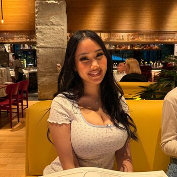 Full leaked Small lola / private onlyfans photo