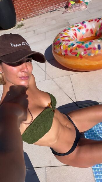 Full leaked Frankie bridge private onlyfans photo