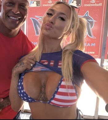 Full leaked Frankieesuee private onlyfans photo