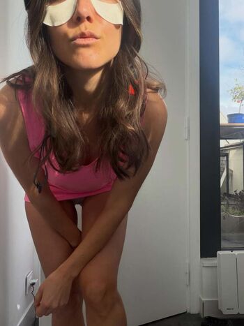 Full leaked French celebrities only singer page private onlyfans photo