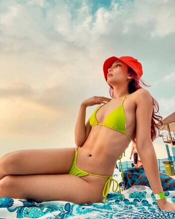 Full leaked Fzywzyyy private onlyfans photo