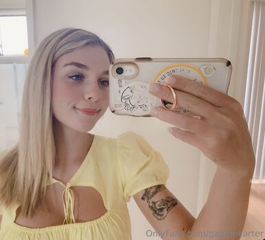 Full leaked Gabbie carter  page private onlyfans photo