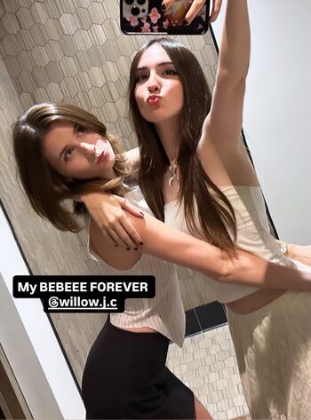 Full leaked Gabriela bee  page private onlyfans photo