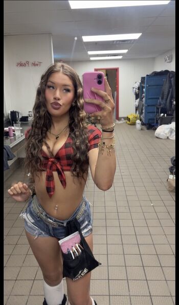 Full leaked Gabriella craig private onlyfans photo