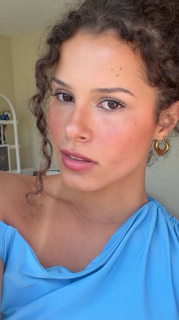 Full leaked Gabriella saraivah private onlyfans photo