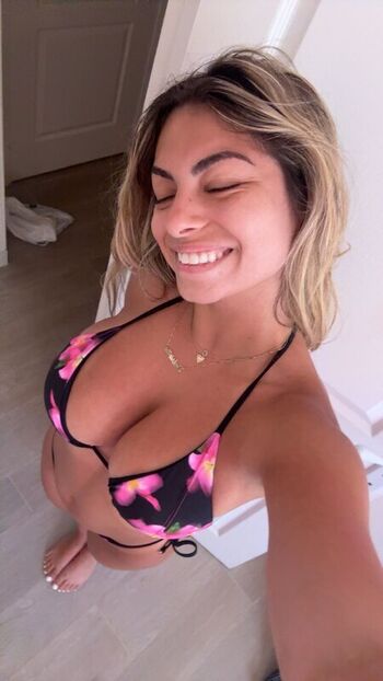 Full leaked Gaby zola page private onlyfans photo