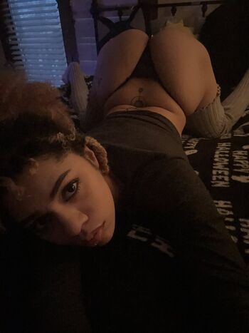 Full leaked Gaialoveheart page private onlyfans photo