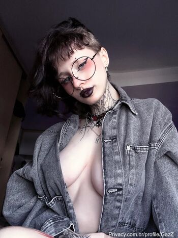 Full leaked Supermire/ private onlyfans photo