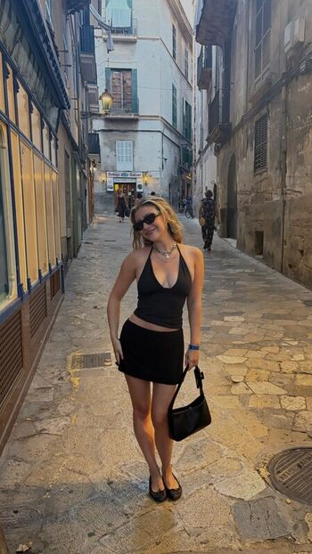 Full leaked Genevieve hannelius private onlyfans photo