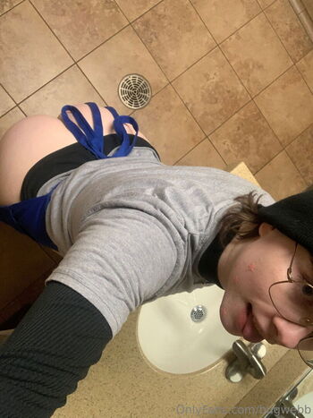 Full leaked Gentleewebb private onlyfans photo
