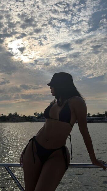 Full leaked Georgellys coronel private onlyfans photo